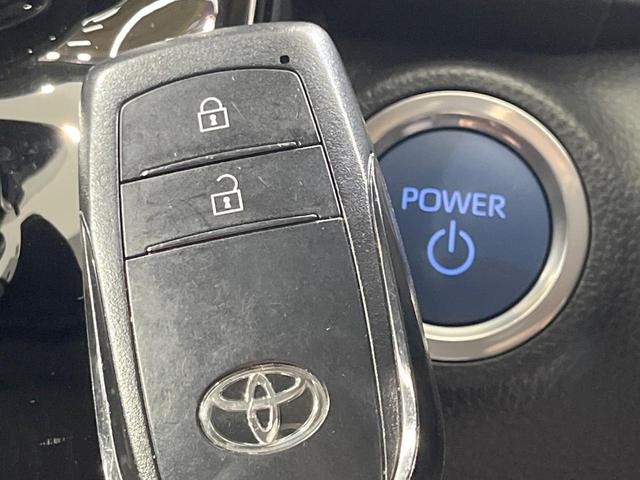 アクア Ｘ　禁煙車　４ＷＤ　ディスプレイオーディオ　ＡＣ１００Ｖ電源　衝突被害軽減　レーダークルーズ　スマートキー　ＬＥＤヘッド　ＥＴＣ　オートハイビーム　オートライト　オートエアコン　Ｂｌｕｅｔｏｏｔｈ（7枚目）