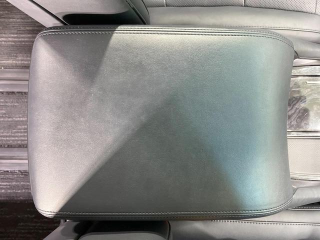 ヴェルファイア ２．５Ｚ　Ｇエディション　禁煙車　４ＷＤ　ＢＩＧ－Ｘ１０型　両側電動スライド　バックカメラ　寒冷地仕様　ＡＣ１００Ｖ電源　衝突軽減装置　レーダークルーズ　パワーバックドア　合皮シート　シートベンチレーション　パワーシート（49枚目）