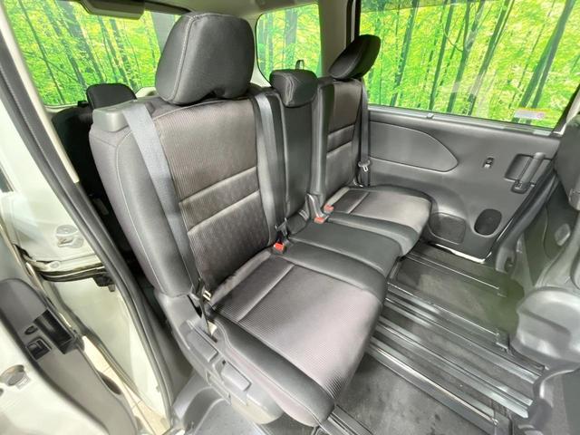 セレナ ハイウェイスター プロパイロットエディション 両側電動ドア 純正9インチナビ 後席モニター バックカメラ 衝突被害軽減システム ドラレコ コーナーセンサー スマートキー LEDヘッド ビルトインETC オートライト オートエアコン リアエアコン(9枚目)