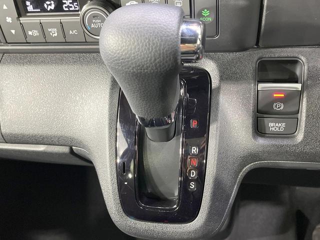 Ｎ－ＢＯＸカスタム ターボ　禁煙車　ターボ　純正９型ナビ　全周囲カメラ　両側電動ドア　衝突軽減装置　アダプティブクルーズ　ハーフレザーシート　シートヒーター　ＬＥＤヘッド　ＥＴＣ　レーンアシスト　純正１５インチＡＷ　パドルシフト（24枚目）