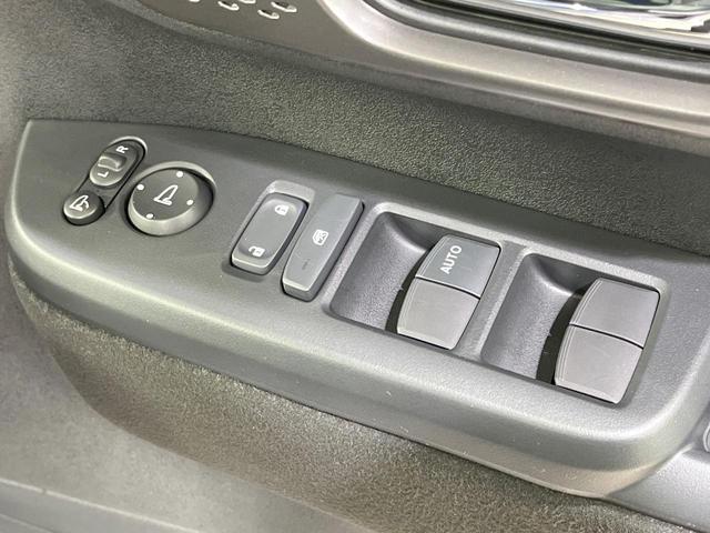 Ｎ－ＢＯＸカスタム ターボ　禁煙車　ターボ　純正９型ナビ　全周囲カメラ　両側電動ドア　衝突軽減装置　アダプティブクルーズ　ハーフレザーシート　シートヒーター　ＬＥＤヘッド　ＥＴＣ　レーンアシスト　純正１５インチＡＷ　パドルシフト（52枚目）