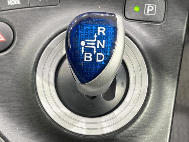 プリウス S 禁煙車 サンルーフ SDナビ バックカメラ スマートキー ETC 純正15インチAW フォグライト オートライト オートエアコン Bluetooth CD/DVD再生 フルセグ シートリフター(30枚目)