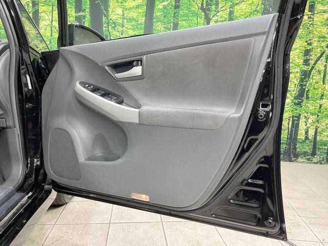 プリウス S 禁煙車 サンルーフ SDナビ バックカメラ スマートキー ETC 純正15インチAW フォグライト オートライト オートエアコン Bluetooth CD/DVD再生 フルセグ シートリフター(48枚目)