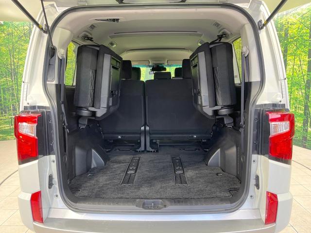 デリカＤ：５ Ｐ　禁煙車　４ＷＤ　ターボ　ディーゼル　両側電動スライド　ＢＩＧ－Ｘ１１型ナビ　全周囲カメラ　衝突被害軽減　レーダークルーズ　パワーバックドア　パワーシート　ドラレコ　スマートキー　電動サイドステップ（11枚目）