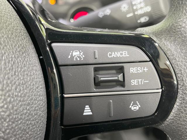 Ｎ－ＢＯＸカスタム ベースグレード　届出済未使用車　衝突軽減装置　電動スライドドア　コーナーセンサー　スマートキー　ＬＥＤヘッド　純正１４インチアルミ　オートハイビーム　車線逸脱警報　オートライト　オートエアコン（4枚目）