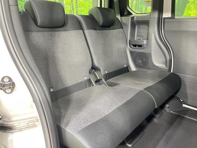 Ｎ－ＢＯＸカスタム ベースグレード　届出済未使用車　衝突軽減装置　電動スライドドア　コーナーセンサー　スマートキー　ＬＥＤヘッド　純正１４インチアルミ　オートハイビーム　車線逸脱警報　オートライト　オートエアコン（9枚目）