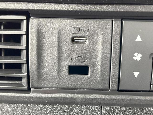 Ｎ－ＢＯＸカスタム ベースグレード　届出済未使用車　衝突軽減装置　電動スライドドア　コーナーセンサー　スマートキー　ＬＥＤヘッド　純正１４インチアルミ　オートハイビーム　車線逸脱警報　オートライト　オートエアコン（31枚目）