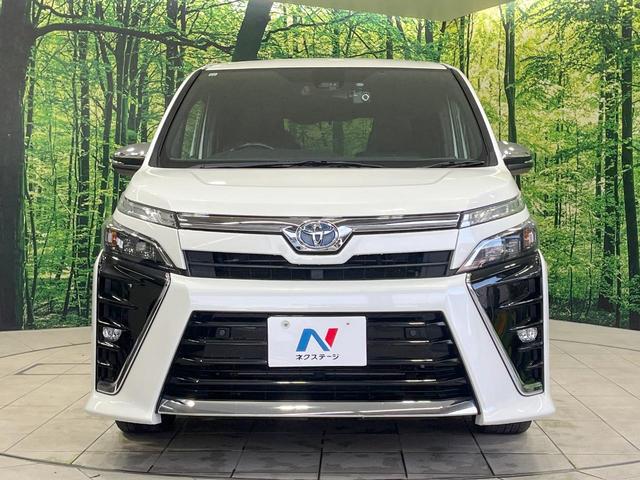 ヴォクシー ＺＳ　煌ＩＩ　禁煙車　後席モニター　９型ナビ　衝突軽減装置　両側電動スライドドア　クルコン　ドラレコ　コーナーセンサー　ＬＥＤヘッド　ＥＴＣ　純正１６インチアルミ　オートハイビーム　オートライト　Ｂｌｕｅｔｏｏｔｈ（15枚目）