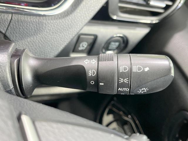 ヴォクシー ＺＳ　煌ＩＩ　禁煙車　後席モニター　９型ナビ　衝突軽減装置　両側電動スライドドア　クルコン　ドラレコ　コーナーセンサー　ＬＥＤヘッド　ＥＴＣ　純正１６インチアルミ　オートハイビーム　オートライト　Ｂｌｕｅｔｏｏｔｈ（38枚目）