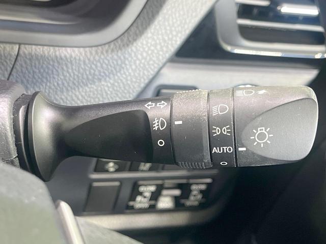ヴォクシー ＺＳ　煌ＩＩ　禁煙車　純正９型ナビ　両側電動スライド　バックカメラ　衝突軽減装置　ＬＥＤヘッド　スマートキー　ＥＴＣ　純正１６インチＡＷ　オートハイビーム　オートライト　デュアルエアコン　Ｂｌｕｅｔｏｏｔｈ（47枚目）