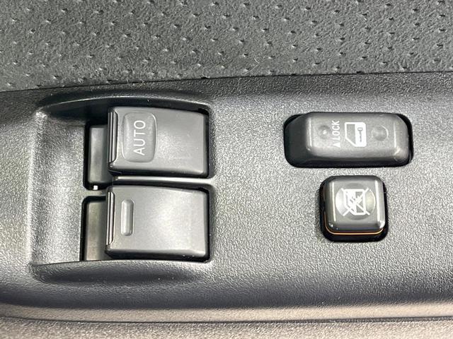 ハイエースバン ロングスーパーGL 4WD ディーゼル 禁煙車 衝突軽減装置 両側電動ドア 純正ナビ 全周囲カメラ 寒冷地仕様 デジタルインナーミラー 100V電源 コーナーセンサー オートハイビーム スマートキー LEDヘッド ETC(49枚目)