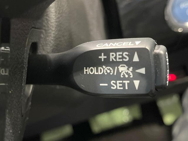 プリウス SセーフティプラスII 禁煙車 純正8型ディスプレイオーディオ 全周囲カメラ 衝突軽減装置 レーダークルーズ ドラレコ コーナーセンサー ブラインドスポットモニター LEDヘッド ETC オートライト オートエアコン(6枚目)