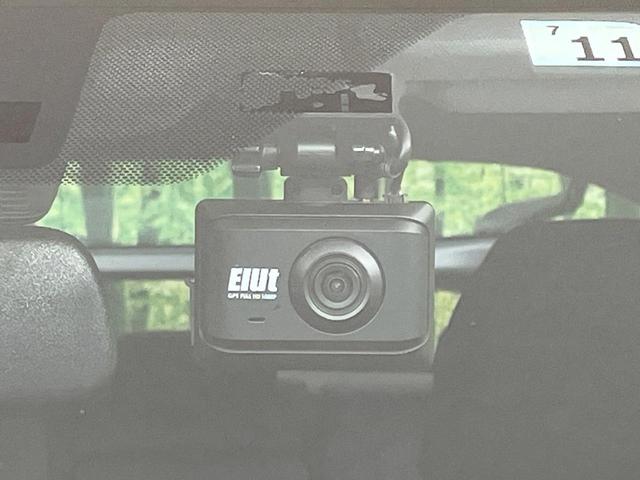 プリウス SセーフティプラスII 禁煙車 純正8型ディスプレイオーディオ 全周囲カメラ 衝突軽減装置 レーダークルーズ ドラレコ コーナーセンサー ブラインドスポットモニター LEDヘッド ETC オートライト オートエアコン(7枚目)