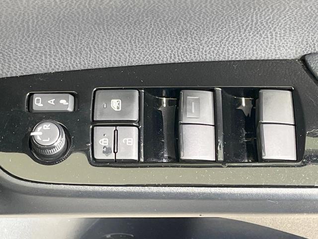 プリウス SセーフティプラスII 禁煙車 純正8型ディスプレイオーディオ 全周囲カメラ 衝突軽減装置 レーダークルーズ ドラレコ コーナーセンサー ブラインドスポットモニター LEDヘッド ETC オートライト オートエアコン(51枚目)