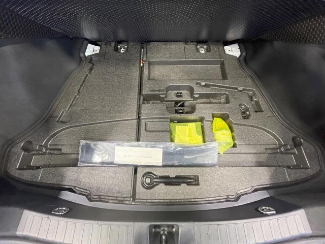 プリウス SセーフティプラスII 禁煙車 純正8型ディスプレイオーディオ 全周囲カメラ 衝突軽減装置 レーダークルーズ ドラレコ コーナーセンサー ブラインドスポットモニター LEDヘッド ETC オートライト オートエアコン(52枚目)