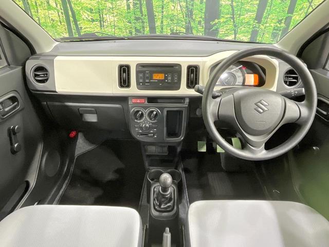 アルト VP 禁煙車 5MT CD 横滑り防止装置 盗難防止システム リモコンキー 衝突安全ボディ プライバシーガラス ドアバイザー AUX ヘッドライトレベライザー エアコン パワーステアリング(2枚目)
