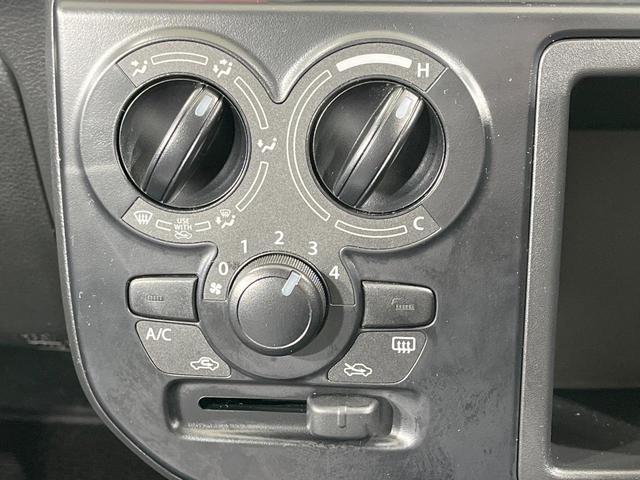 アルト VP 禁煙車 5MT CD 横滑り防止装置 盗難防止システム リモコンキー 衝突安全ボディ プライバシーガラス ドアバイザー AUX ヘッドライトレベライザー エアコン パワーステアリング(5枚目)