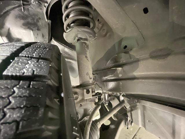 アルト VP 禁煙車 5MT CD 横滑り防止装置 盗難防止システム リモコンキー 衝突安全ボディ プライバシーガラス ドアバイザー AUX ヘッドライトレベライザー エアコン パワーステアリング(19枚目)