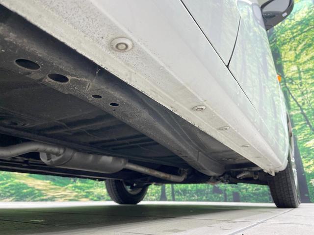 アルト VP 禁煙車 5MT CD 横滑り防止装置 盗難防止システム リモコンキー 衝突安全ボディ プライバシーガラス ドアバイザー AUX ヘッドライトレベライザー エアコン パワーステアリング(22枚目)