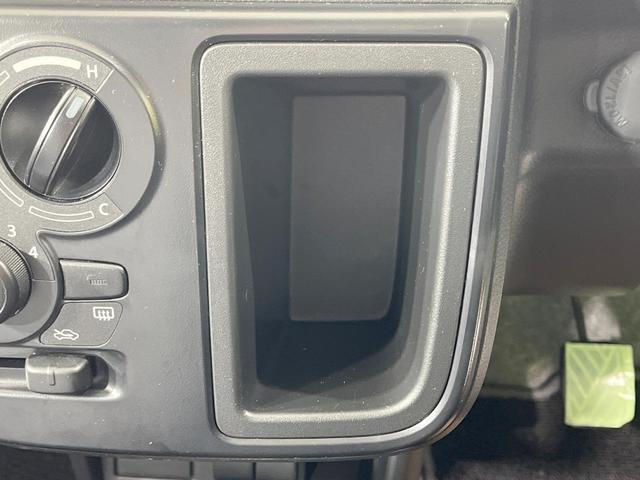 アルト VP 禁煙車 5MT CD 横滑り防止装置 盗難防止システム リモコンキー 衝突安全ボディ プライバシーガラス ドアバイザー AUX ヘッドライトレベライザー エアコン パワーステアリング(30枚目)