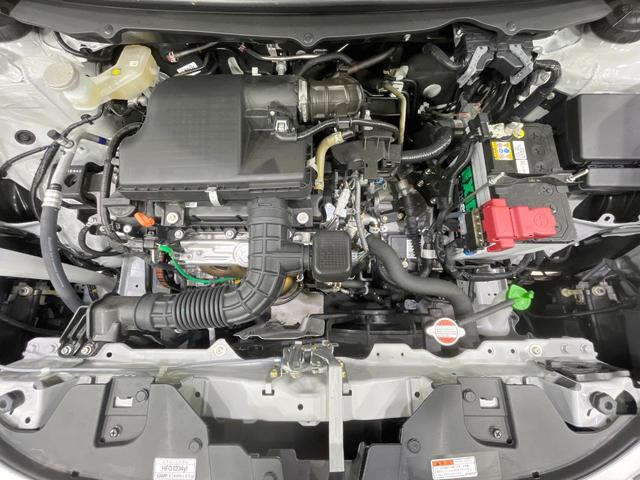 フロンクス ベースグレード 4WD 禁煙車 衝突軽減装置 純正9型ナビ 全周囲カメラ レーダークルーズ ブラインドスポットモニター ヘッドアップディスプレイ 前席シートヒーター 合皮シート LEDヘッド スマートキー(18枚目)