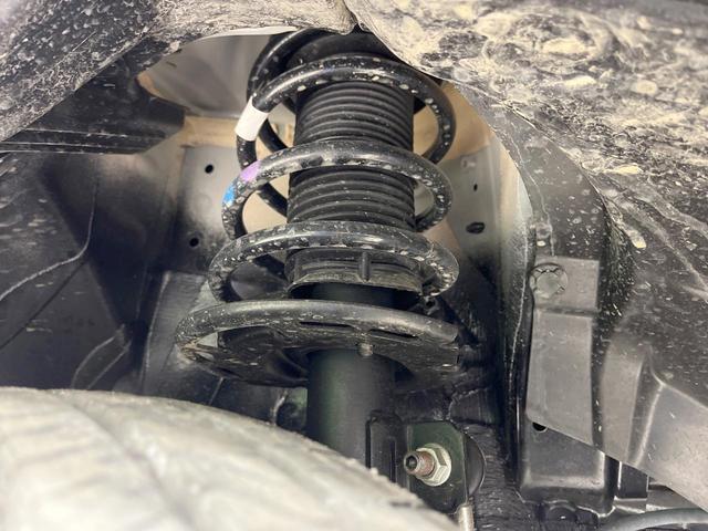 フロンクス ベースグレード 4WD 禁煙車 衝突軽減装置 純正9型ナビ 全周囲カメラ レーダークルーズ ブラインドスポットモニター ヘッドアップディスプレイ 前席シートヒーター 合皮シート LEDヘッド スマートキー(20枚目)