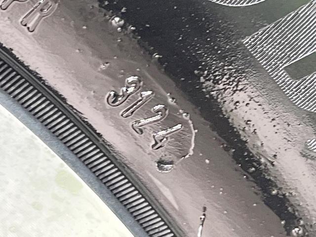 フロンクス ベースグレード 4WD 禁煙車 衝突軽減装置 純正9型ナビ 全周囲カメラ レーダークルーズ ブラインドスポットモニター ヘッドアップディスプレイ 前席シートヒーター 合皮シート LEDヘッド スマートキー(60枚目)