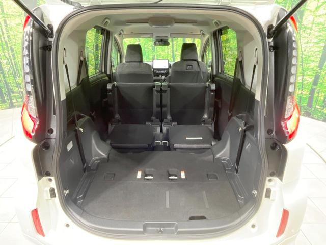 シエンタ ハイブリッドZ 禁煙車 モデリスタエアロ 純正10.5型ディスプレイオーディオ バックカメラ 衝突軽減装置 レーダークルーズ 両側電動スライドドア コーナーセンサー LEDヘッド ETC オートハイビーム(11枚目)