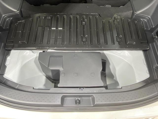 シエンタ ハイブリッドZ 禁煙車 モデリスタエアロ 純正10.5型ディスプレイオーディオ バックカメラ 衝突軽減装置 レーダークルーズ 両側電動スライドドア コーナーセンサー LEDヘッド ETC オートハイビーム(49枚目)