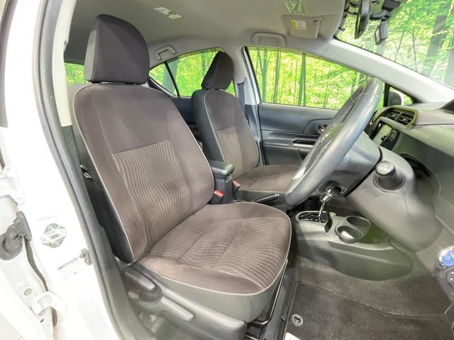 アクア Ｇ　禁煙車　純正ナビ　バックカメラ　ＬＥＤヘッド　スマートキー　ＥＴＣ　ドラレコ　オートエアコン　オートライト　純正１６インチアルミ　クルコン　電動格納ミラー　Ｂｌｕｅｔｏｏｔｈ再生　ＣＤ　ＤＶＤ再生（8枚目）