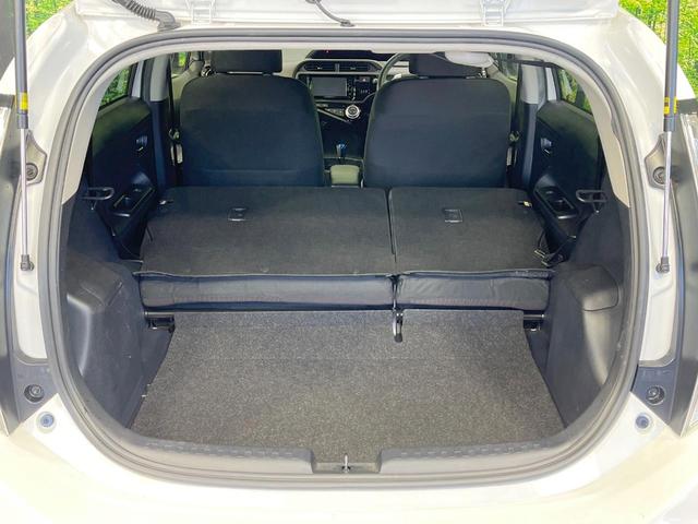 アクア Ｇ　禁煙車　純正ナビ　バックカメラ　ＬＥＤヘッド　スマートキー　ＥＴＣ　ドラレコ　オートエアコン　オートライト　純正１６インチアルミ　クルコン　電動格納ミラー　Ｂｌｕｅｔｏｏｔｈ再生　ＣＤ　ＤＶＤ再生（10枚目）