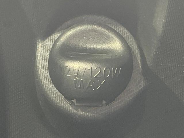 アクア Ｇ　禁煙車　純正ナビ　バックカメラ　ＬＥＤヘッド　スマートキー　ＥＴＣ　ドラレコ　オートエアコン　オートライト　純正１６インチアルミ　クルコン　電動格納ミラー　Ｂｌｕｅｔｏｏｔｈ再生　ＣＤ　ＤＶＤ再生（56枚目）