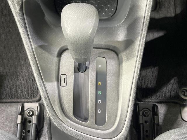 ヤリス Ｘ　禁煙車　純正ディスプレイオーディオ　バックカメラ　衝突軽減装置　ドラレコ　ＥＴＣ　コーナーセンサー　オートハイビーム　車線逸脱警報装置　キーレス　オートライト　電動格納ミラー　Ｂｌｕｅｔｏｏｔｈ（24枚目）