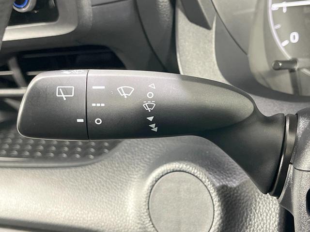 ヤリス Ｘ　禁煙車　純正ディスプレイオーディオ　バックカメラ　衝突軽減装置　ドラレコ　ＥＴＣ　コーナーセンサー　オートハイビーム　車線逸脱警報装置　キーレス　オートライト　電動格納ミラー　Ｂｌｕｅｔｏｏｔｈ（38枚目）