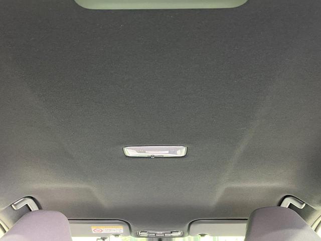 ヤリス Ｘ　禁煙車　純正ディスプレイオーディオ　バックカメラ　衝突軽減装置　ドラレコ　ＥＴＣ　コーナーセンサー　オートハイビーム　車線逸脱警報装置　キーレス　オートライト　電動格納ミラー　Ｂｌｕｅｔｏｏｔｈ（42枚目）