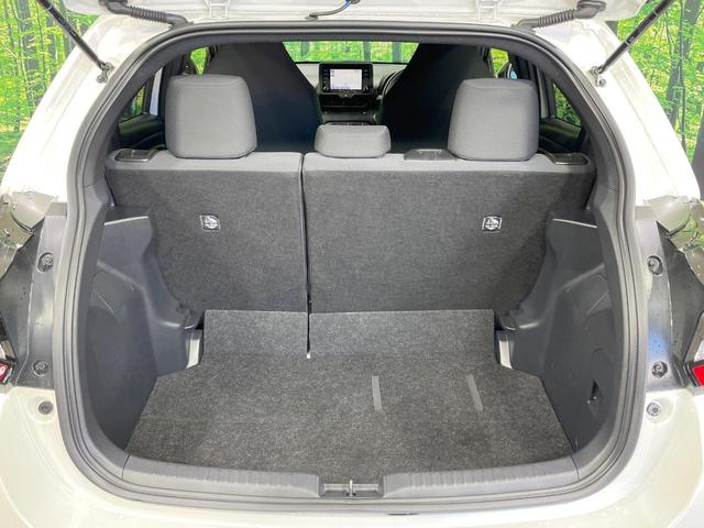 ヤリス Ｘ　禁煙車　純正ディスプレイオーディオ　バックカメラ　衝突軽減装置　ドラレコ　ＥＴＣ　コーナーセンサー　オートハイビーム　車線逸脱警報装置　キーレス　オートライト　電動格納ミラー　Ｂｌｕｅｔｏｏｔｈ（43枚目）