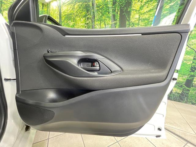 ヤリス Ｘ　禁煙車　純正ディスプレイオーディオ　バックカメラ　衝突軽減装置　ドラレコ　ＥＴＣ　コーナーセンサー　オートハイビーム　車線逸脱警報装置　キーレス　オートライト　電動格納ミラー　Ｂｌｕｅｔｏｏｔｈ（45枚目）