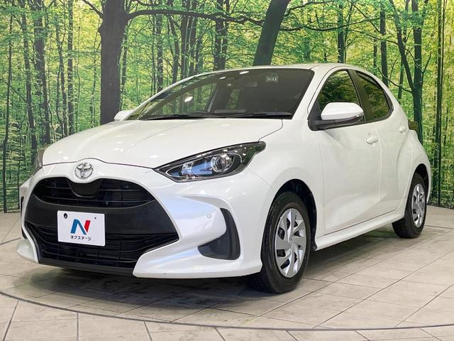 ヤリス Ｘ　禁煙車　純正ディスプレイオーディオ　バックカメラ　衝突軽減装置　ドラレコ　ＥＴＣ　コーナーセンサー　オートハイビーム　車線逸脱警報装置　キーレス　オートライト　電動格納ミラー　Ｂｌｕｅｔｏｏｔｈ（48枚目）