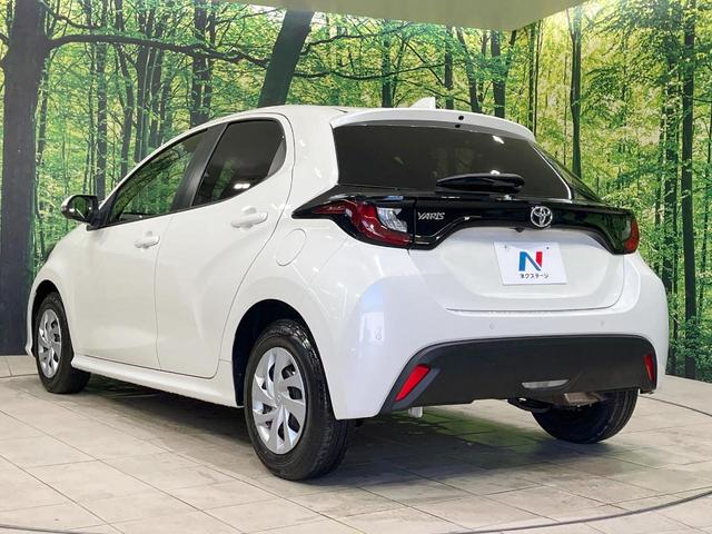 ヤリス Ｘ　禁煙車　純正ディスプレイオーディオ　バックカメラ　衝突軽減装置　ドラレコ　ＥＴＣ　コーナーセンサー　オートハイビーム　車線逸脱警報装置　キーレス　オートライト　電動格納ミラー　Ｂｌｕｅｔｏｏｔｈ（49枚目）