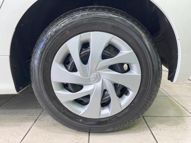 ヤリス Ｘ　禁煙車　純正ディスプレイオーディオ　バックカメラ　衝突軽減装置　ドラレコ　ＥＴＣ　コーナーセンサー　オートハイビーム　車線逸脱警報装置　キーレス　オートライト　電動格納ミラー　Ｂｌｕｅｔｏｏｔｈ（52枚目）