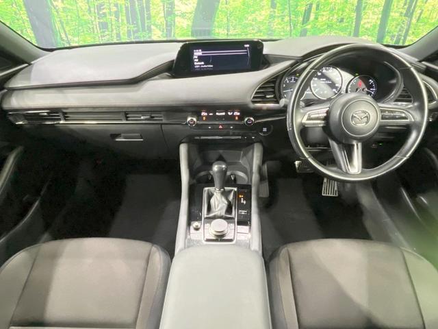 MAZDA3ファストバック 15S 禁煙車 純正8.8型ナビ 全周囲カメラ 衝突軽減装置 レーダークルーズ コーナーセンサー LEDヘッド ETC スマートキー ヘッドアップディスプレイ ブラインドスポットモニター(2枚目)
