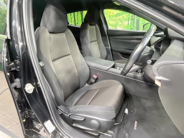 MAZDA3ファストバック 15S 禁煙車 純正8.8型ナビ 全周囲カメラ 衝突軽減装置 レーダークルーズ コーナーセンサー LEDヘッド ETC スマートキー ヘッドアップディスプレイ ブラインドスポットモニター(8枚目)