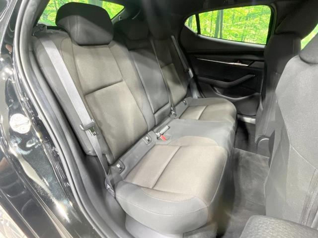 MAZDA3ファストバック 15S 禁煙車 純正8.8型ナビ 全周囲カメラ 衝突軽減装置 レーダークルーズ コーナーセンサー LEDヘッド ETC スマートキー ヘッドアップディスプレイ ブラインドスポットモニター(9枚目)