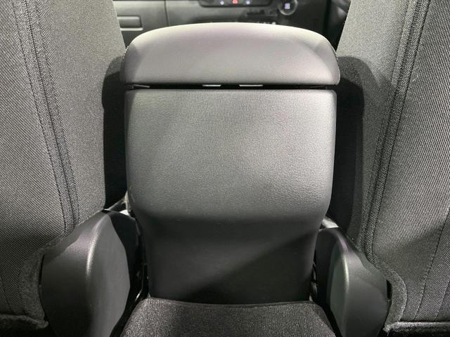 MAZDA3ファストバック 15S 禁煙車 純正8.8型ナビ 全周囲カメラ 衝突軽減装置 レーダークルーズ コーナーセンサー LEDヘッド ETC スマートキー ヘッドアップディスプレイ ブラインドスポットモニター(38枚目)