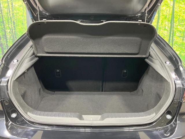 MAZDA3ファストバック 15S 禁煙車 純正8.8型ナビ 全周囲カメラ 衝突軽減装置 レーダークルーズ コーナーセンサー LEDヘッド ETC スマートキー ヘッドアップディスプレイ ブラインドスポットモニター(47枚目)