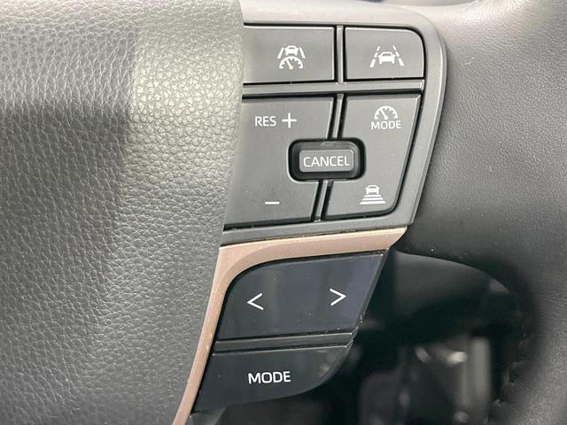 クラウンクロスオーバー Gアドバンスド・レザーパッケージ 禁煙車 4WD 純正12.3インチディスプレイオーディオ 衝突軽減装置 レーダークルーズ 全周囲カメラ シートベンチレーション 黒革シート 4眼ヘッドライト 純正21インチアルミ ETC2.0(6枚目)