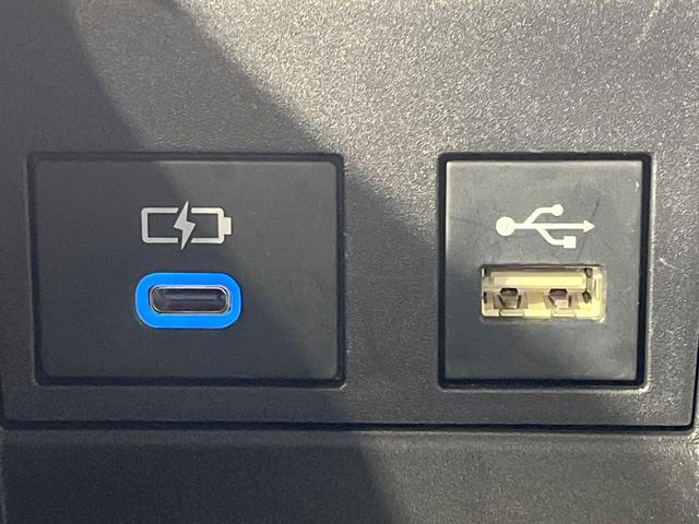 ヴォクシー Ｓ－Ｚ　禁煙車　モデリスタエアロ　純正１０．５型ディスプレイ　両側電動スライド　バックカメラ　レーダークルーズ　ハーフレザーシート　ドラレコ　ＥＴＣ　ＬＥＤヘッド　スマートキー　ＣＤ　ＤＶＤキッド（54枚目）