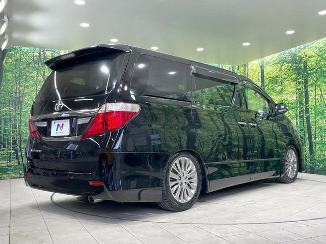 アルファード ２４０Ｓ　タイプゴールド　サンルーフ　１１型ディスプレイオーディオ　バックカメラ　両側電動ドア　寒冷地仕様　ハーフレザー　コーナーセンサー　ＥＴＣ　クルコン　ＨＩＤヘッド　オートライト　オートエアコン　純正１８インチＡＷ（17枚目）