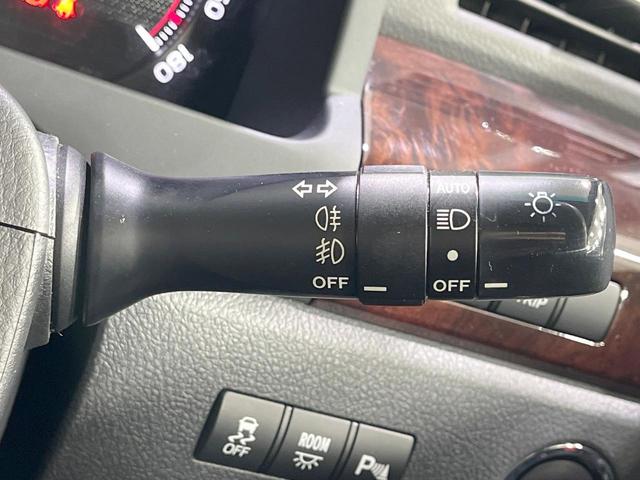 ヴェルファイア ２．４Ｚ　禁煙車　純正８インチナビ　電動スライドドア　後席モニター　バックカメラ　寒冷地仕様　コーナーセンサー　スマートキー　ＨＩＤヘッド　ビルトインＥＴＣ　純正１８インチアルミ　オートライト　デュアルエアコン（41枚目）