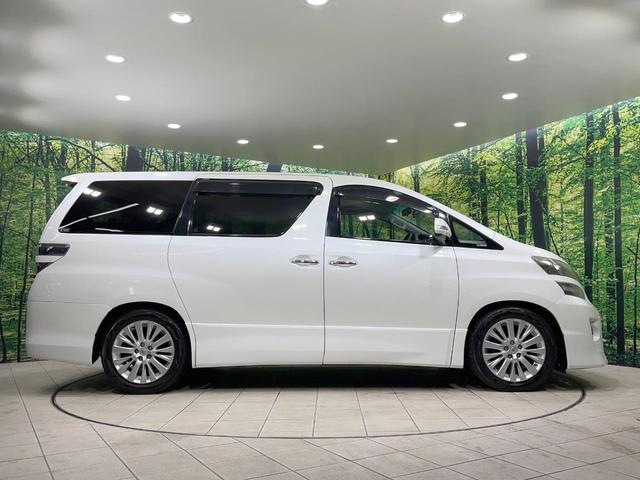 ヴェルファイア ２．４Ｚ　禁煙車　純正８インチナビ　電動スライドドア　後席モニター　バックカメラ　寒冷地仕様　コーナーセンサー　スマートキー　ＨＩＤヘッド　ビルトインＥＴＣ　純正１８インチアルミ　オートライト　デュアルエアコン（47枚目）